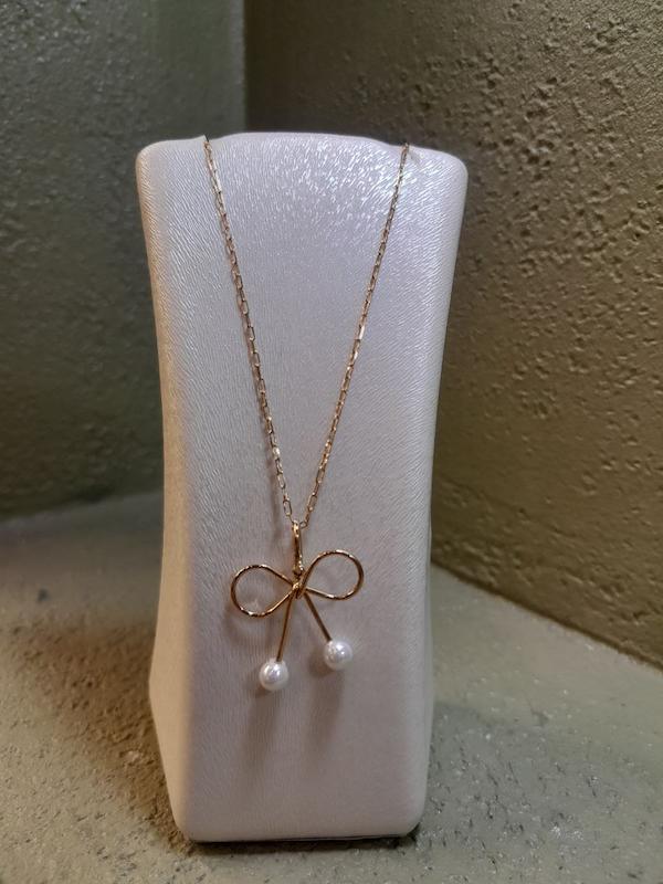 گردنبند زنانه طلا ۱۸ عیار پاپیون گالری طلای عزیز