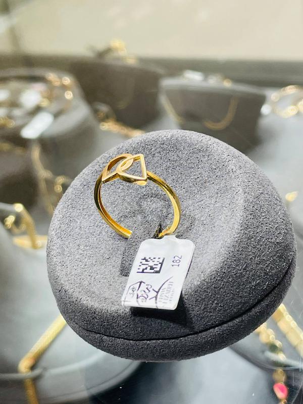 انگشتر طلا ۱۸ عیار انکشتر مدل 182 جواهری سید احسان ولی زاده