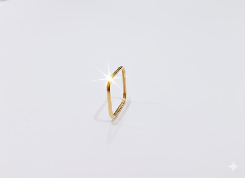 انگشتر طلا ۱۸ عیار چهار ضلعی گالری نقشار