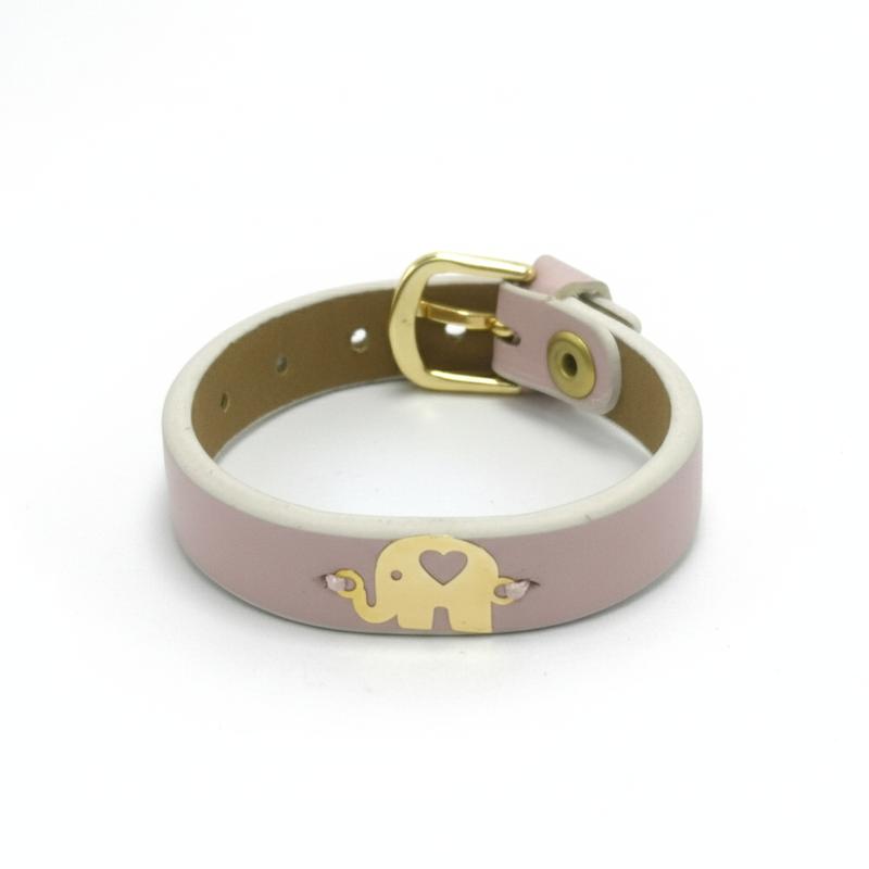 دستبند بچگانه طلا ۱۸ عیار فیل عاشق روی چرم طبیعی استاندارد کودک گالری شمش طلا