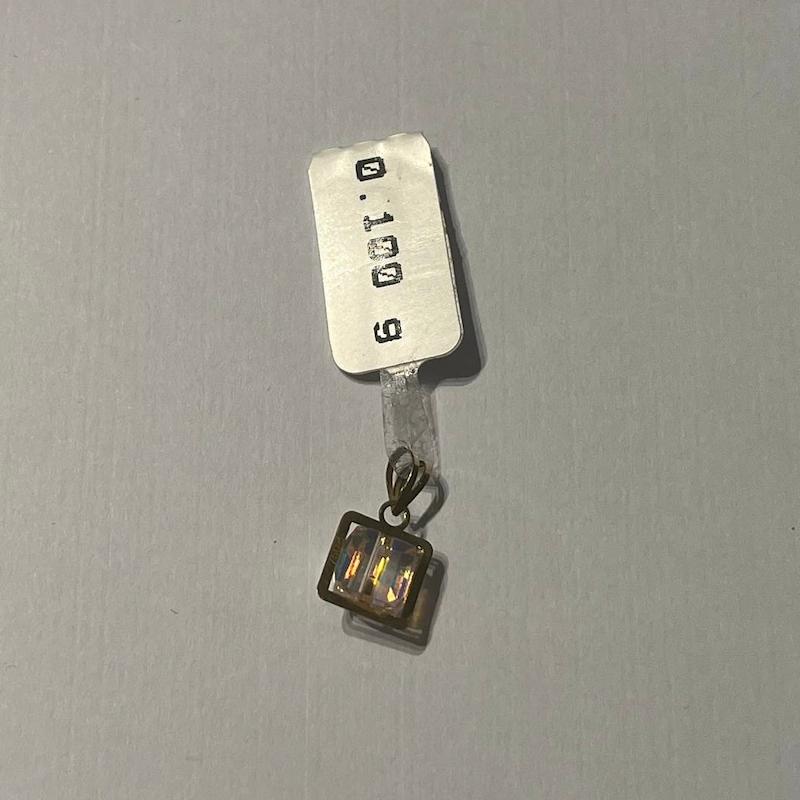 آویز زنانه طلا ۱۸ عیار سواروسکی گالری طلا دوران