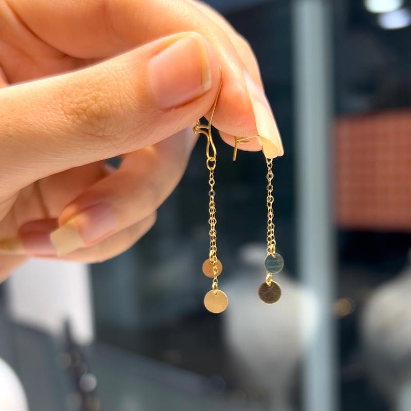 گوشواره زنانه طلا ۱۸ عیار آویزدار پولکی گالری طلای ایرانه