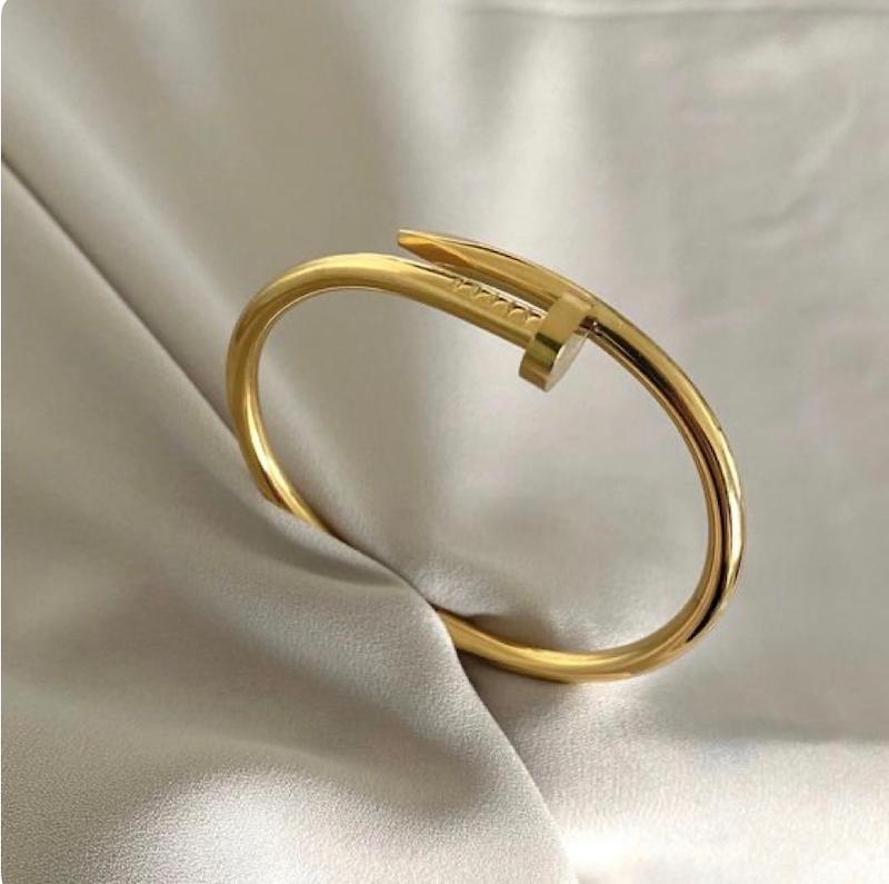 بنگل زنانه طلا ۱۸ عیار بنگل کارتیه میخ Zhofil.gold