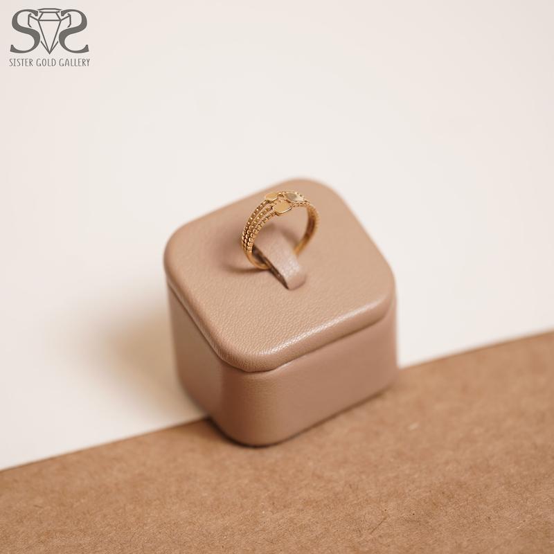 انگشتر زنانه طلا ۱۸ عیار انگشتر طلا مربع ۳ لاین کد s-270 گالری طلا سیستر