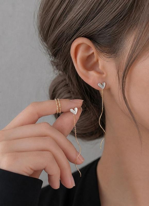 گوشواره زنانه طلا ۱۸ عیار گوشواره کرلی پروانه خرگپشی گالری طلای تدریسی