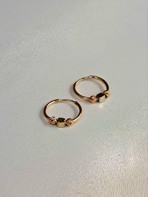 گوشواره بچگانه طلا ۱۸ عیار (بدون‌اجرت)آبکاری شده مناسب سرمایه‌گذاری گالری انارکی