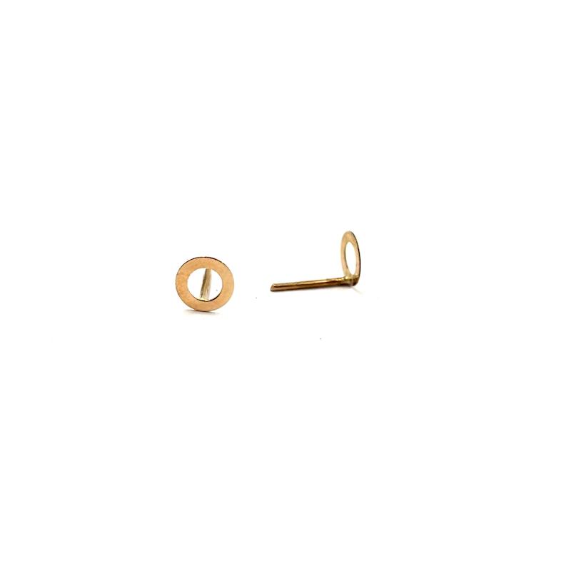 گوشواره زنانه طلا ۱۸ عیار گوشواره میخی دایره گالری یگانه