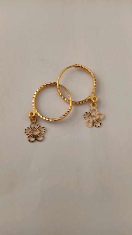 گوشواره زنانه طلا ۱۸ عیار طرح آویز گل تراش کم اجرت گالری یادمان