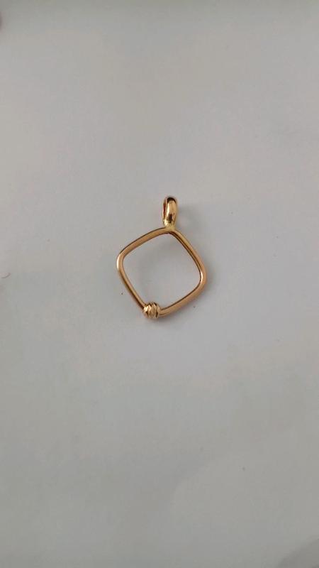 آویز طلا ۱۸ عیار لوزی با گوی متحرک گالری یادمان