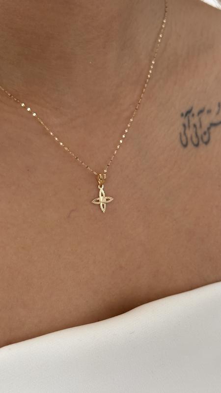 آویز زنانه طلا ۱۸ عیار ستاره ال وی دارا گلد