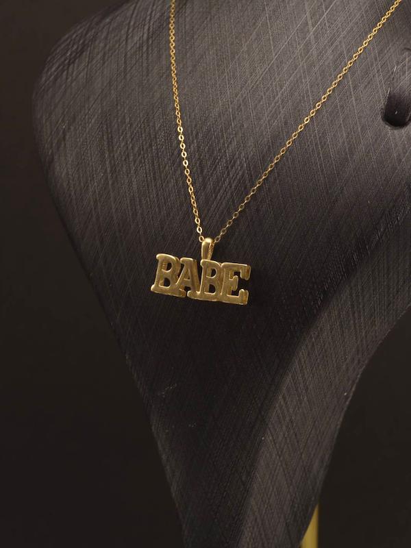 آویز طلا ۱۸ عیار Babe والی گلد
