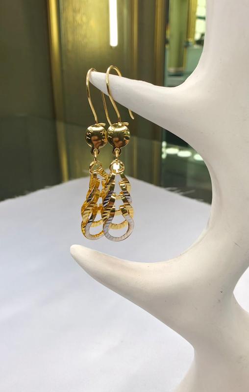 گوشواره زنانه طلا ۱۸ عیار گوشواره تراش کد ۹ گالری طلای عزیز