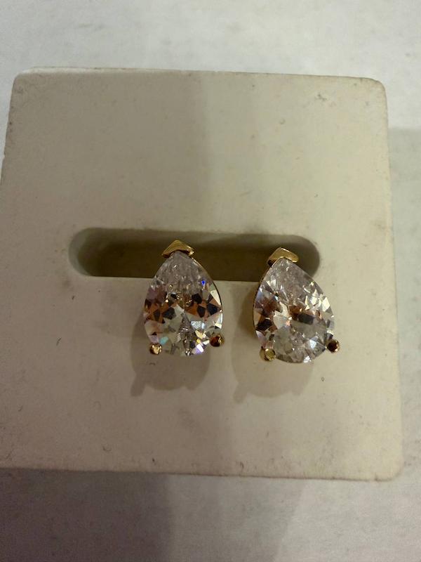 گوشواره زنانه طلا ۱۸ عیار گوشواره میخی اشکی Matows_gold_gallery