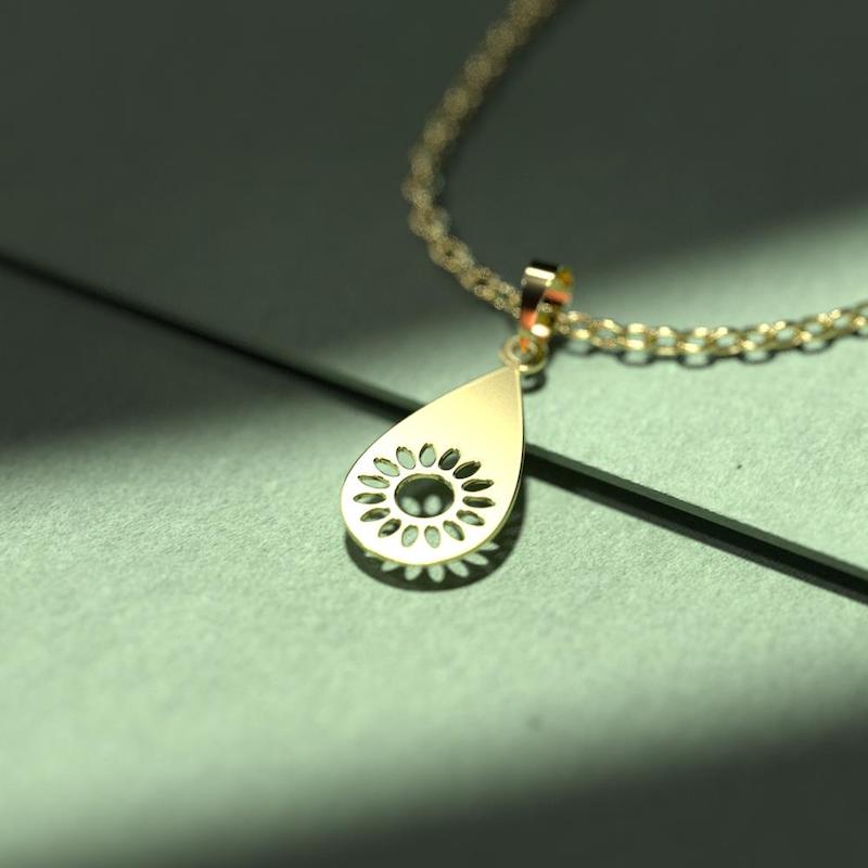 گردنبند طلا اشک و گل 18 عیار  کد NN1169