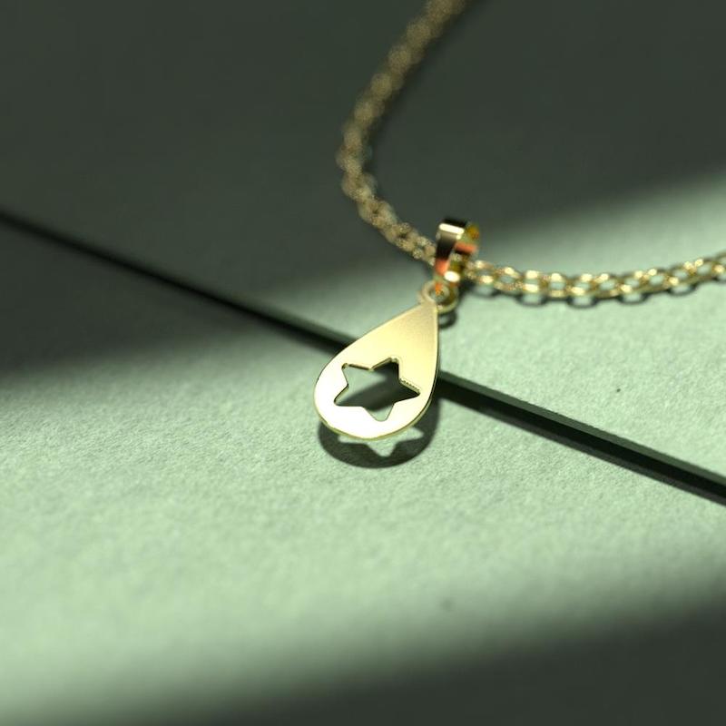 گردنبند طلا ستاره 18 عیار  کد OO1075