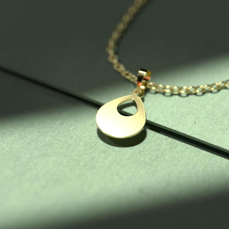 گردنبند طلا اشک 18 عیار  کد OO1030