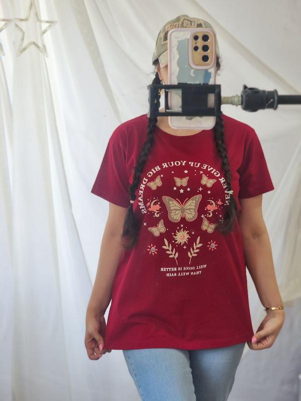 تیشرت قواره دار چاپی پروانه کد ۲۰۰