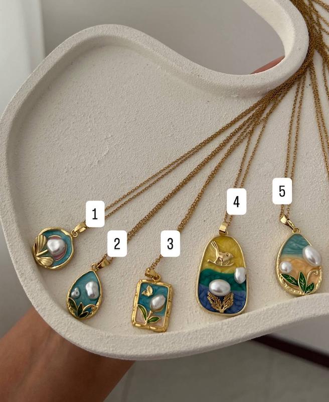 گردنبند قاب میناکاری