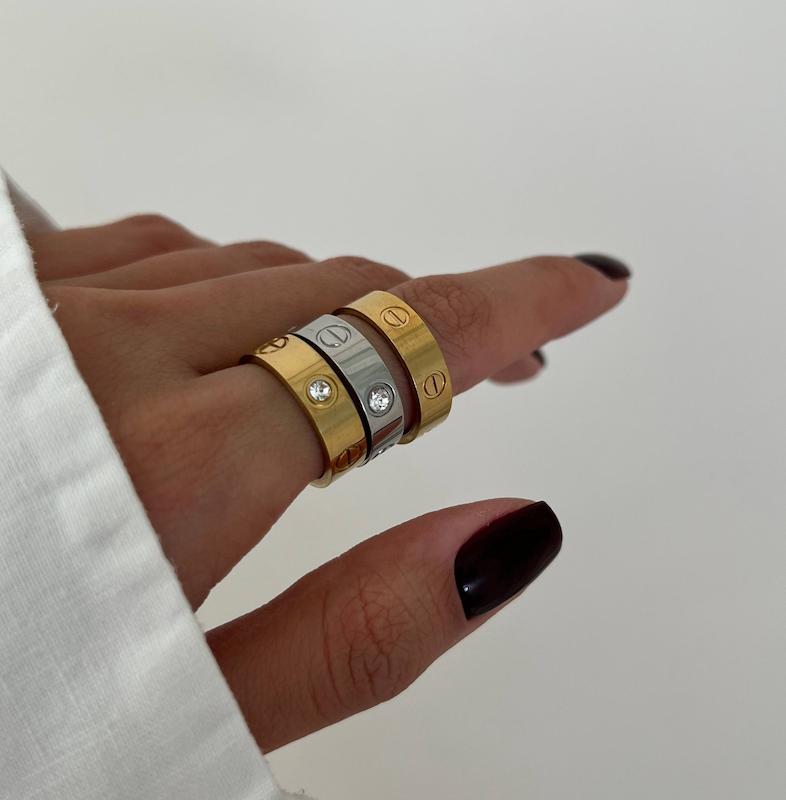 انگشتر کارتیر لاو