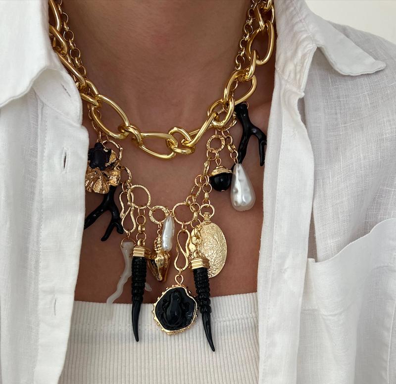 گردنبند چارم