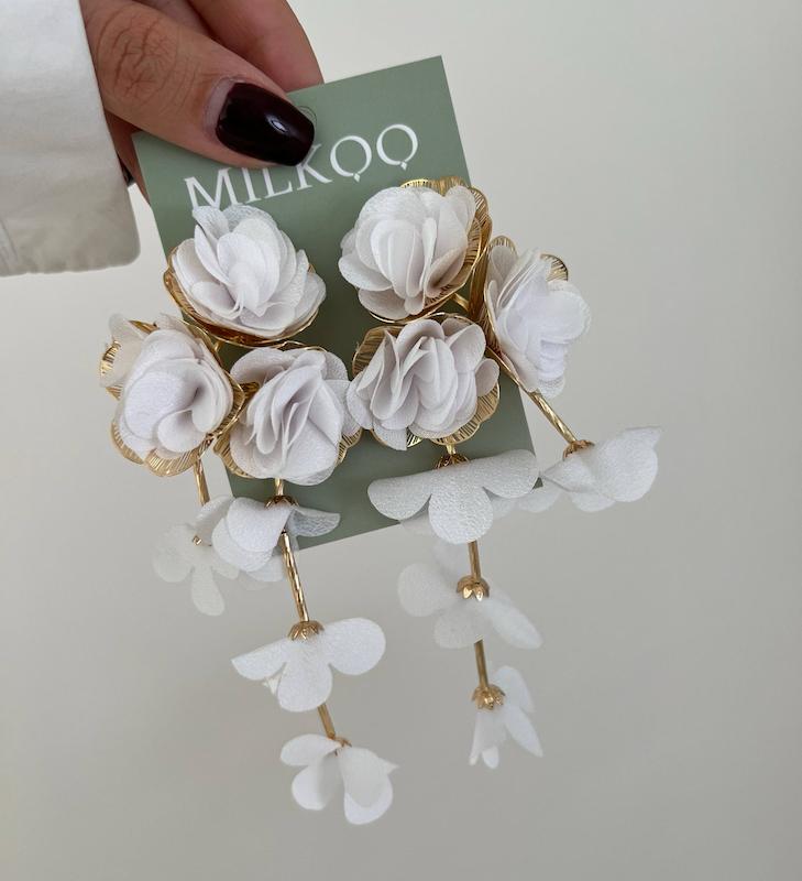 گوشواره گل پارچه ای