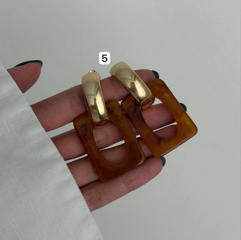 گوشواره رزین