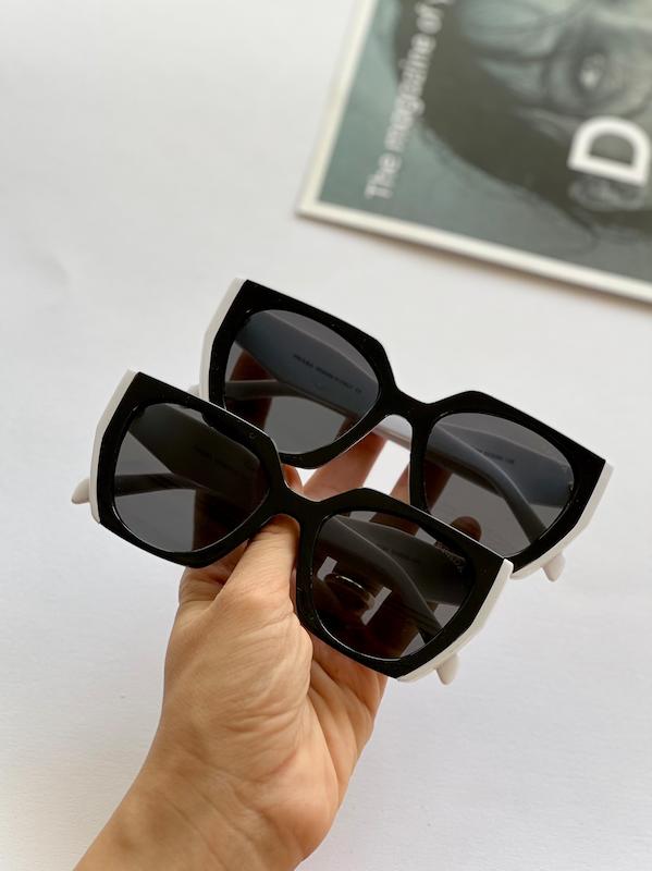 عینک آفتابی زنانه برند prada کد 107