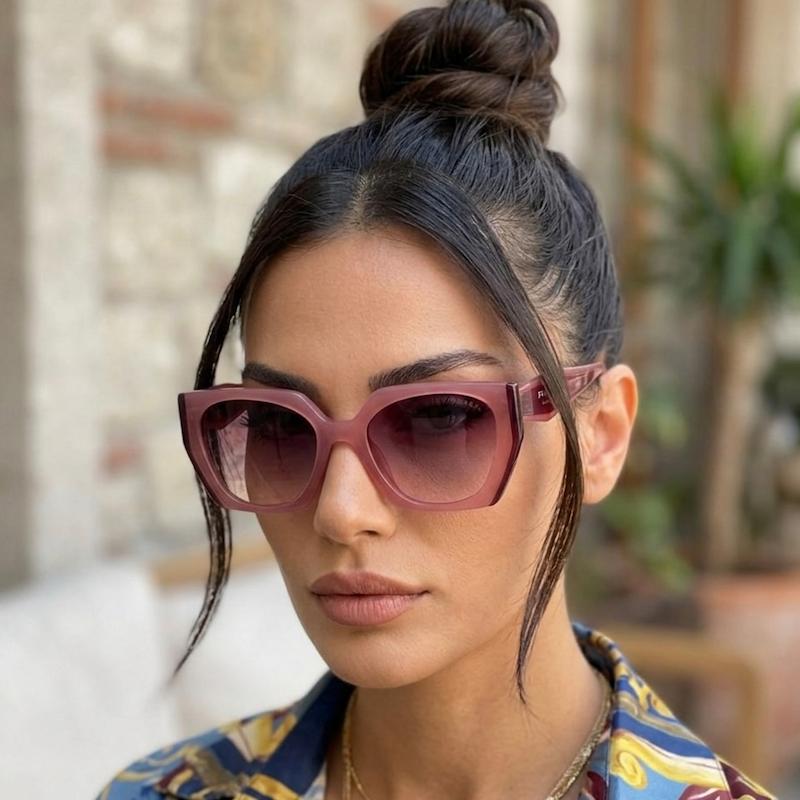 عینک آفتابی زنانه برند prada کد 72