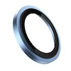 نمای نزدیک از محافظ لنز Blueo Metal Frame رنگ آبی