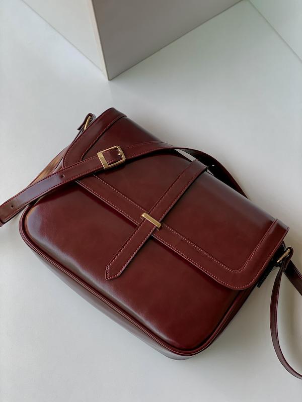 کیف چرمی  سایز بزرگ رنگ زرشکی