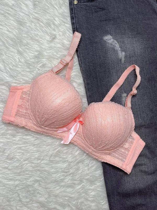 سوتین آرمریا