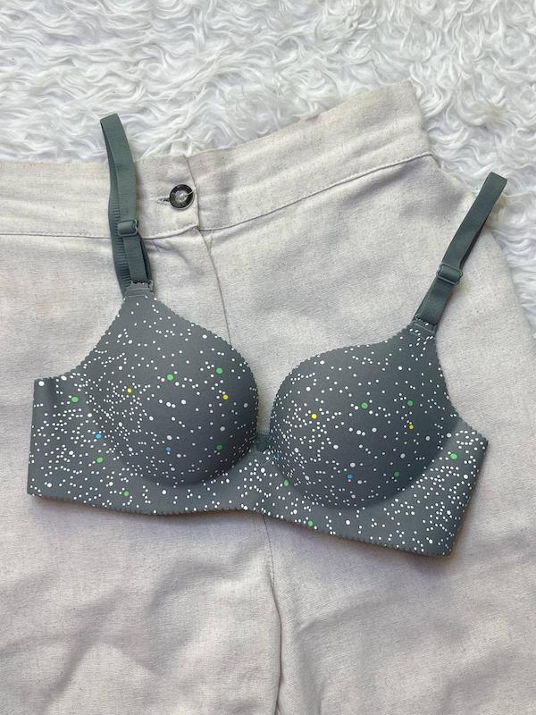 سوتین لامیا