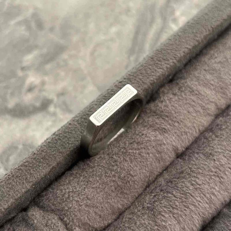 انگشتر پینکی ورساچ {کد۷۷۵}