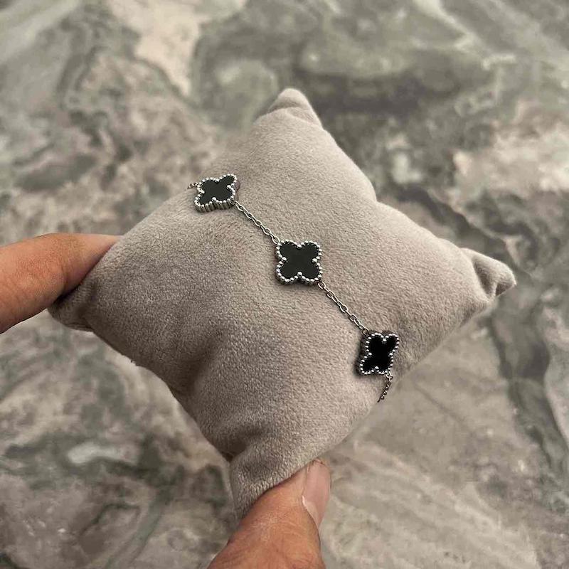 دستبند ونکلیف {کد۱۴۵}