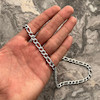 عکس زنجیر فیگارو روی دست