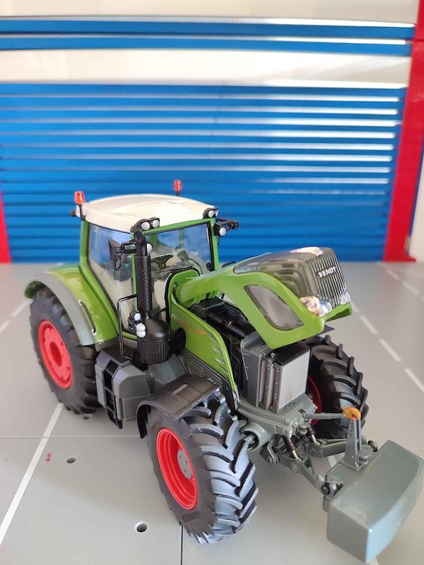 ماکت فلزی تراکتور فندت 939 واریو ویکینگ WIKING 7310