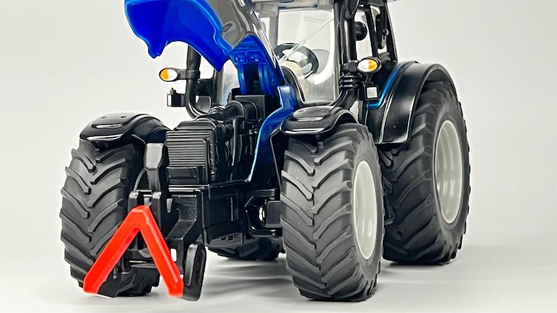 ماکت فلزی تراکتور والترا سیکو _siku3268
