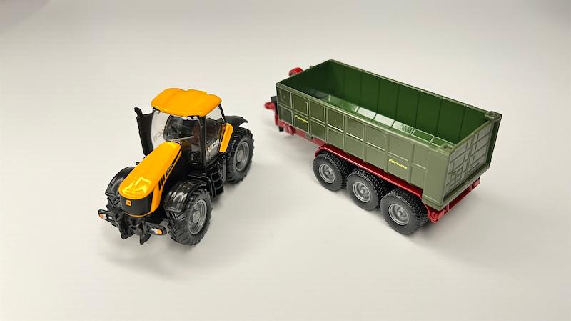 ماکت فلزی تراکتور JCB 8250 با تریلر قلاب‌دار فورتونا سیکو _siku1855