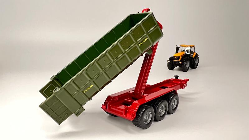 ماکت فلزی تراکتور JCB 8250 با تریلر قلاب‌دار فورتونا سیکو _siku1855