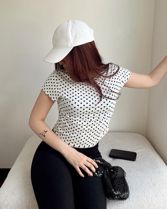 تیشرت خال خالی