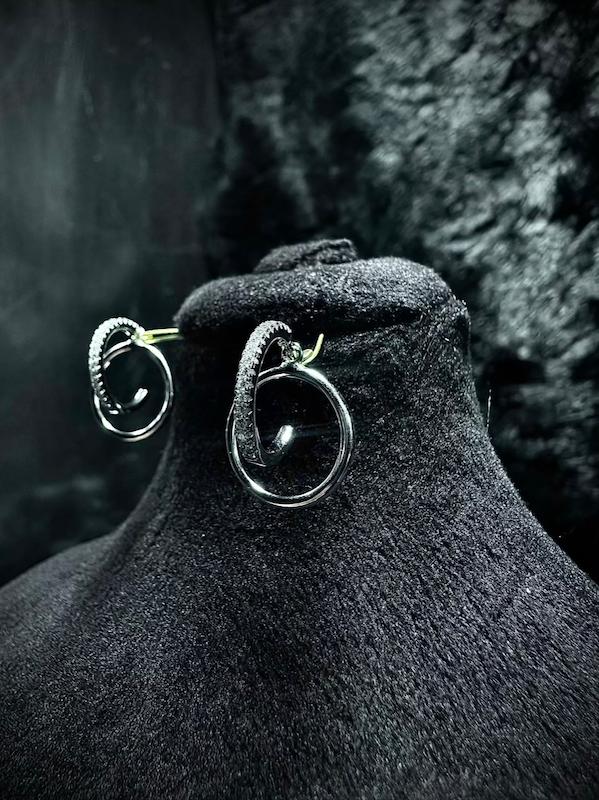 گوشواره نقره زنانه طرح حلقه دوتایی مدرن