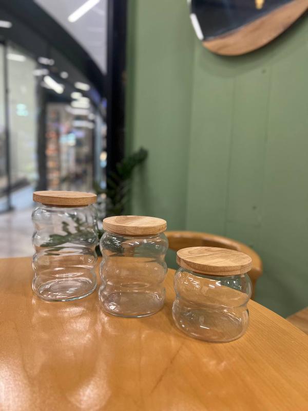 بانکه شیشه ای 