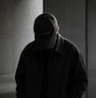 تن‌خور و استایل مینیمال کلاه نقاب‌دار مشکی سیره طرح قطعا سننتصر شهید نصرالله