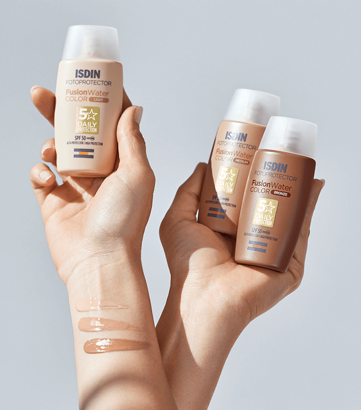  ضد آفتاب فیوژن واتر SPF50 رنگی ایزدین طرح جدید