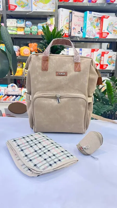 ساک لوازم فندی 