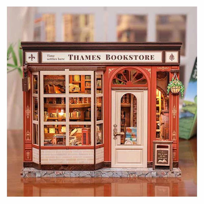 کیت ماکت چوبی کتابفروشی کلاسیک تیمز (Thames Bookstore) با نور LED