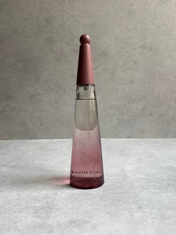 عطر ادکلن ایسی میاکه له او د ایسه سولار ویولت | L'Eau d'Issey Solar Violet Issey Miyake