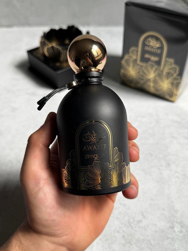 عطر ادکلن زیمایا عواطف مشکی رایحه گودگرل صورتی بلاش | Awatif Pour Femme Zimaya