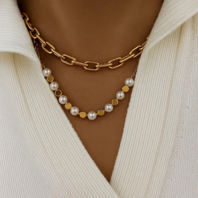 گردنبند دوقلو طلایی نیم مروارید استیل