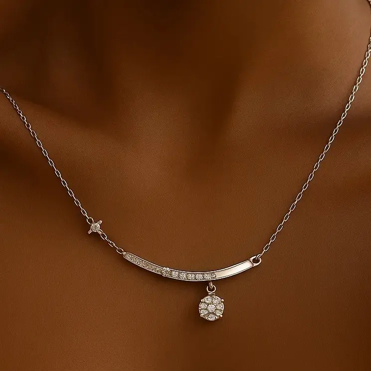 گردنبند نقره ای کمان و نگین CM